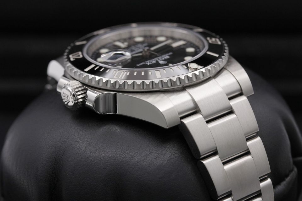 Rolex Submariner 116610 LN Image 4